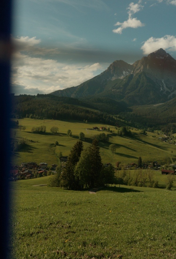 Maria Alm Impressionen Maria Alm Blick aus der Gondel auf die Bergwelt und wiesen